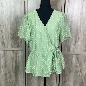 ett fully lined wrap front polka dotted ruffled top women's L